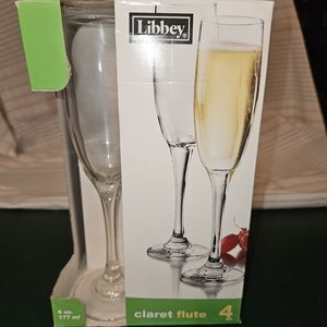 Set of 4 Libbeys Champagne flutes